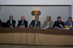 Mesa de ponentes; Rafael Calduch; Joaquín Ramírez, Pedro Farias; López Garrido; Javier Couso y Rafael Vidal