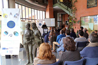 La Biblioteca de la UMA inaugura una exposición sobre turismo sostenible