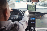 Crean un algoritmo que permite mejorar la seguridad en la carretera a través de la conexión entre vehículos