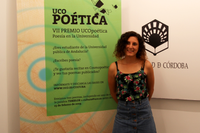 La estudiante Natalia Velasco, primer premio del certamen literario 'Ucopoética'