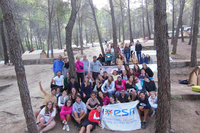 La spin off 'Campton' participa en la acampada de bienvenida a Erasmus con tiendas sostenibles de cartón
