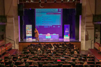 Más de 300 preuniversitarios de Vélez-Málaga se acercan a la UMA en unas jornadas informativas