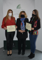 Lorena Arce Romeral y Miriam Seghiri Domínguez reciben el II Premio George Campbell del Aula María Zambrano de Estudios Transatlánticos de la Universidad de Málaga