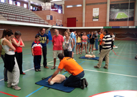 150 people take part in first cadiopulmonar resuscitation (CPR) session
