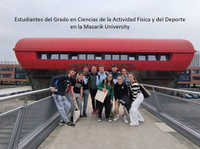 Estudiantes en la Marsarik University