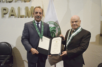 José Calvo toma posesión como Doctor Honoris Causa de la Universidad Ricardo de Palma