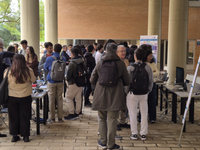 Investigadores de la ETSIT presentan a los estudiantes sus líneas de investigación en las Jornadas de Investigación del XII FET
