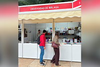 La UMA ofrece una amplia selección de títulos en la Feria del Libro de Málaga