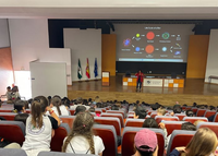 La Escuela de Ingenierías Industriales acerca la I+D+i de la UMA a miles de estudiantes en Fecitec