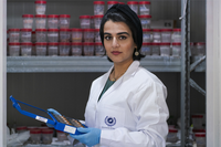 Una joven científica de la UMA logra el premio al mejor doctorado del mundo sobre materiales cementosos