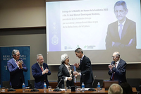 José Manuel Domínguez recibe la Medalla de Honor de la Real Academia de Bellas Artes de San Telmo