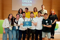 Un proyecto de planta de reciclaje de placas solares, ganador de la 'Flash Session Hackathon' de la UMA