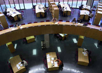 Bibliotecas de la UMA amplian el horario de estudio durante el periodo de exámenes