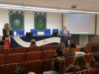 CONFERENCIA SOBRE NEUROMARKETING EN LAS CLASES DE COMUNICACIÓN COMERCIAL I