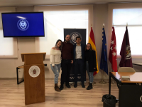 UN GRUPO DE ALUMNOS DE NUESTRA FACULTAD PARTICIPA EN EL I CONGRESO DE LOS ESTUDIOS DE GESTIÓN Y ADMINISTRACIÓN PÚBLICA DE SU TITULACIÓN