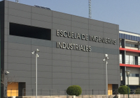 La Escuela de Ingenierías Industriales de Málaga entrega los títulos académicos de la VIII edición del Máster Propio Universitario en Ingeniería y Gestión de Infraestructuras Hospitalarias.