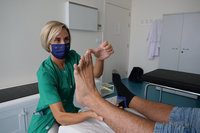 Identifican qué factores influyen en la aparición de lesiones dermatológicas en el pie durante la práctica de senderismo
