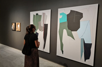 El arte abstracto de ‘Mínimo Máximo’ inaugura la temporada expositiva en el Rectorado de la UMA