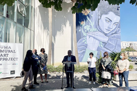 Dos nuevos murales de arte urbano adornan desde hoy los centros de Teatinos 