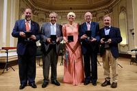 La UMA recibe la Medalla del Ateneo de Málaga en reconocimiento a su 50 Aniversario