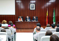 El presidente del Parlamento Andaluz defiende la unión entre las instituciones y la sociedad