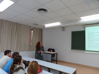 Conferencia sobre “protocolo social” impartida en inglés por Dª Sara Rubio