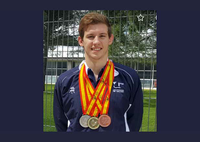 Un estudiante de la UMA consigue tres medallas en los campeonatos nacionales de Natación