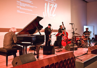 El grupo de Pedro Ojesto ofrece un sugerente concierto de jazz con compases flamencos