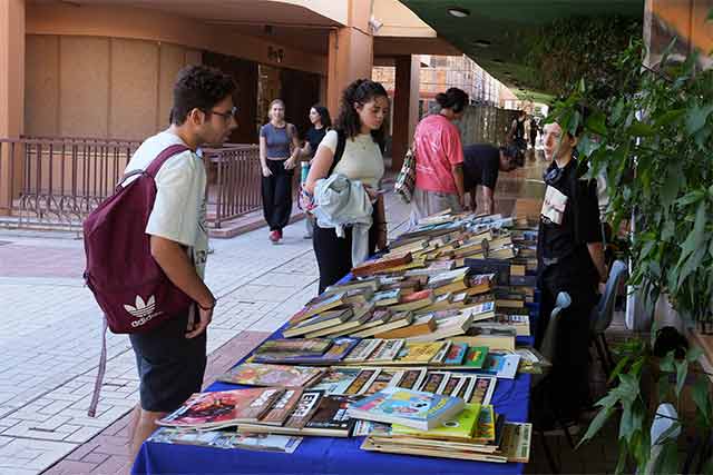 Nueva edición del Mercadillo Solidario de libros 'Madre Coraje'