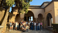 La UMA descubre la historia de Málaga a través de una visita guiada a la Alcazaba