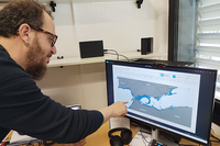 El investigador del Departamento de Física Aplicada II de la Universidad de Málaga, Javier Soto Navarro, uno de los autores de este trabajo