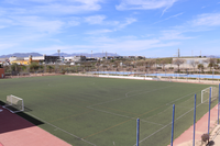 Campo de cesped artificial