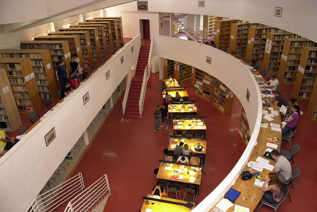 Foto de la sala de la biblioteca