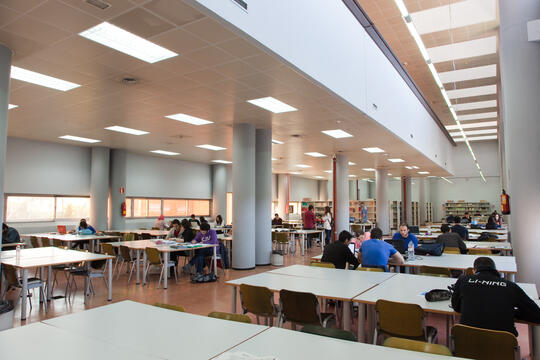 Foto de la sala de la biblioteca