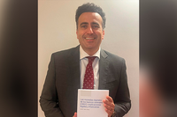 José María López Jiménez, autor de esta obra, es profesor de Derecho Civil en la Universidad de Málaga