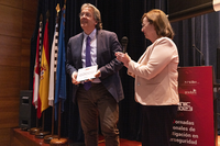 El catedrático Javier López ha recibido un reconocimiento especial por su trayectoria en la Red de Excelencia Nacional de Investigación en Ciberseguridad (RENIC)