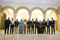 Los premiados posan con el presidente de la Junta de Andalucia, Juanma Moreno