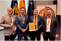 Algunos de los docentes de la UMA que han participado en esta obra colectiva