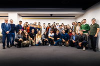 Participantes en la competición, junto a los organizadores