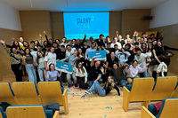 Los participantes, con los premiados