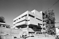 Construcción de dependencias de la Facultad de Medicina (h. 1974)