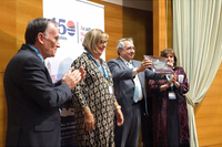 La Academia Malagueña de Ciencias entrega a la UMA una Placa de Honor por su 50 aniversario
