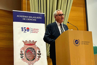 El catedrático Antonio Heredia pronunciado su discurso de ingreso en la Academia