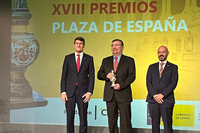 El catedrático de Geografía Física José Damián Ruiz Sinoga recibe un Premio Plaza de España