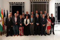 Rectores y presidentes del Consejo Social posan con Pilar Aranda