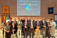 Entrega distinciones Turismo