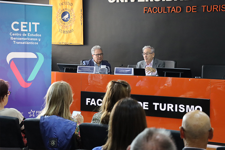 Serafín Quero Toribio durante su ponencia