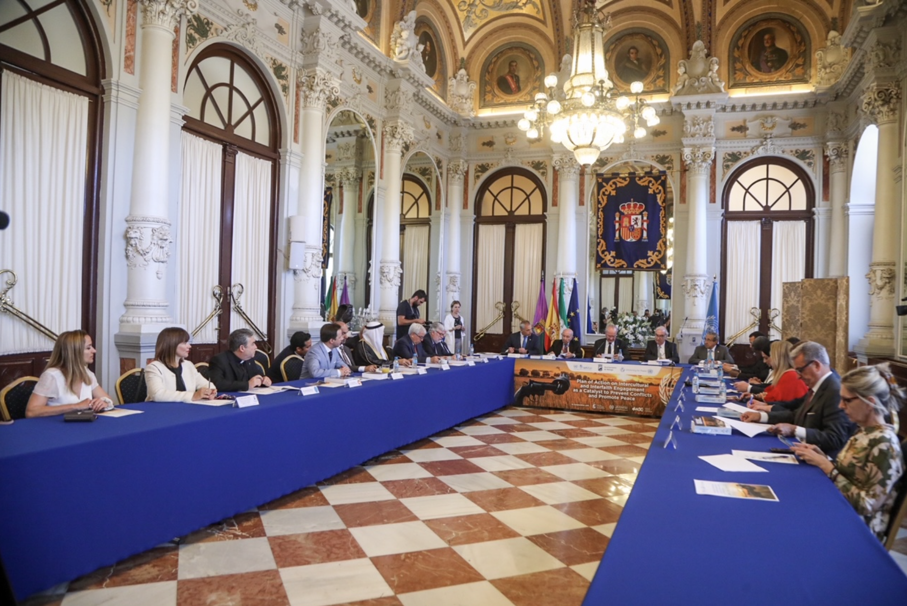 Encuentro para promover la paz