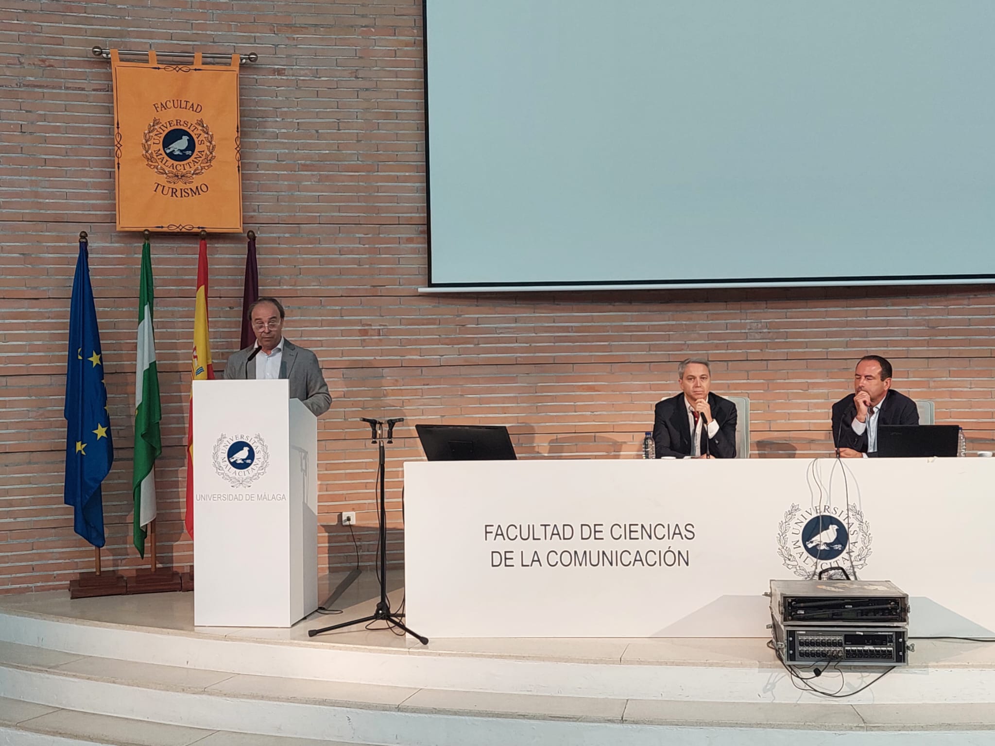 congreso manuel alcántara