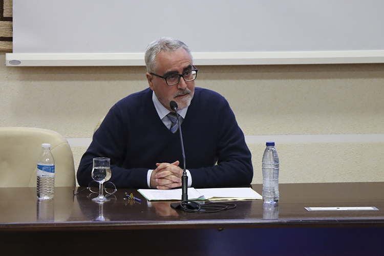 Antonio Heredia Bayona durante su ponencia